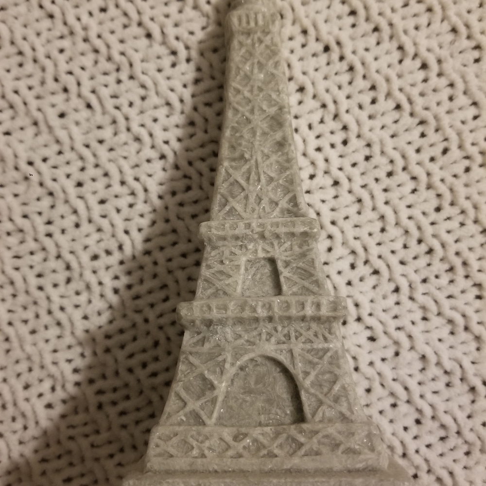 Eiffel Tower candle